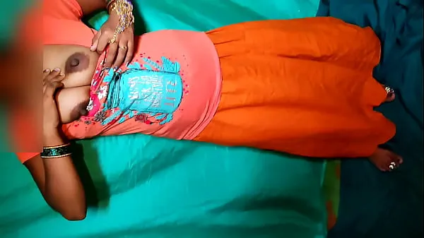 Κλιπ μονάδας δίσκου HD Choti sister-in-law's first time skirt in Hindi voice fiercely