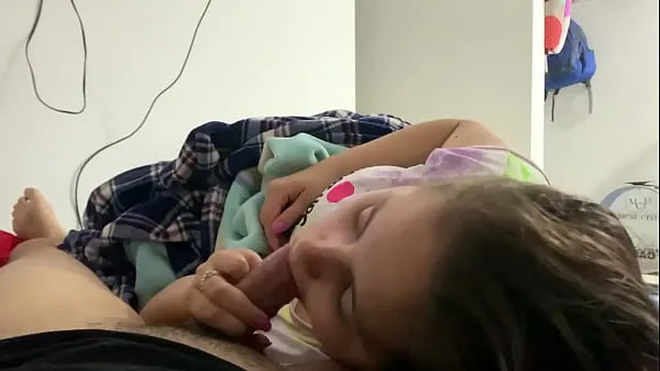 HD My little stepdaughter plays with my cock in her mouth while we watch a movie (She doesn't know I recorded it-enhetsklipp