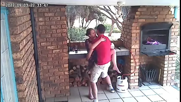 Klip berkendara Spy camera : couple caught fucking on the porch of the nature reserve HD