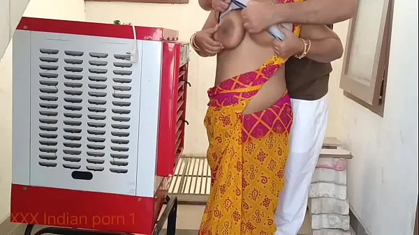 HD Indian XXX Cooler repair man fuck in hindi-enhetsklipp