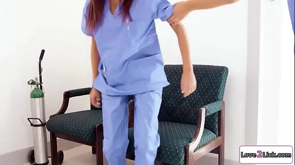 Klip berkendara Nurses dominate a patient and finger her HD