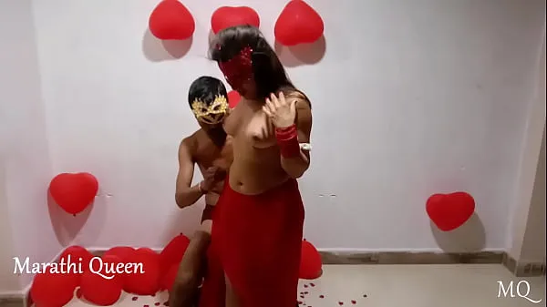 Κλιπ μονάδας δίσκου HD Indian Couple Valentine Day Hot Sex Video Bhabhi In Red Desi Sari Fucked Hard