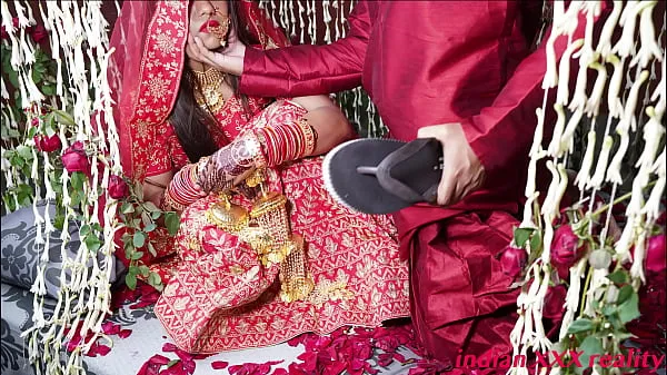 HD Indian marriage honeymoon XXX in hindi-drevklip