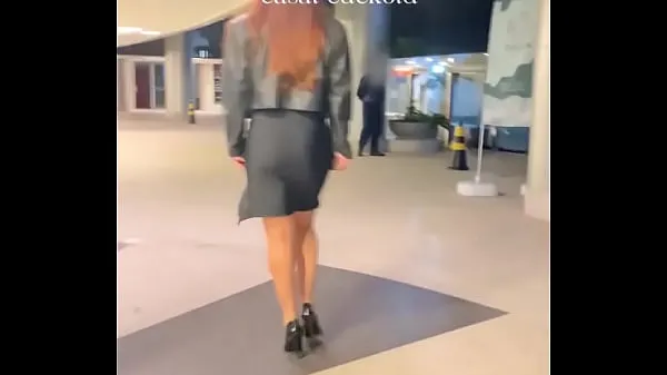 HD When the single "is missing in the last hour" and the couple takes a stroll around town. Hotwife in front and the cuckold admiring drive Clips