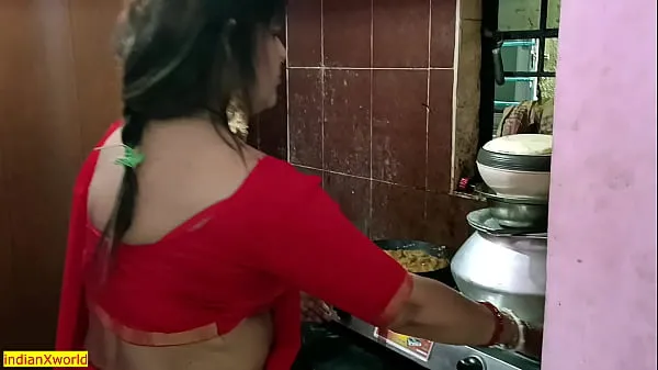 HD Indian Hot Stepmom Sex with stepson! Homemade viral sex sürücü Klipleri