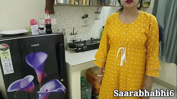 HD hot Indian stepmom got caught with condom before hard fuck in closeup in Hindi audio. HD sex video-drevklip