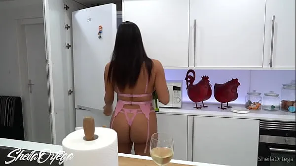 HD Big boobs latina Sheila Ortega doing blowjob with real BBC cock on the kitchen-stasjonsklipp