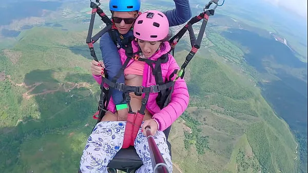 HD Wet Pussy SQUIRTING IN THE SKY 2200m High In The Clouds while PARAGLIDING drive Clips