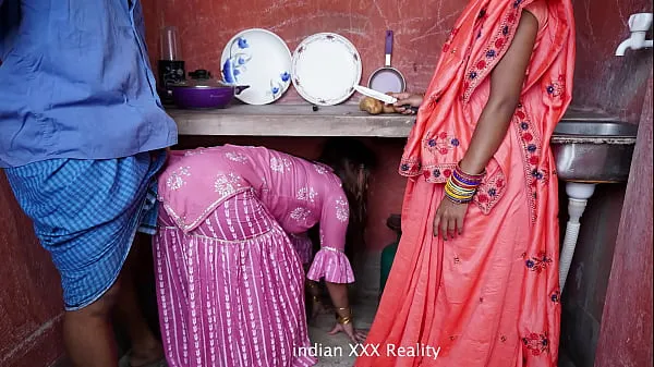 HD-Indian step Family in Kitchen XXX in hindi-asemaleikkeet