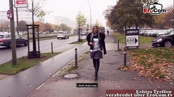 HD German Turkish young woman picked up for public sex meeting on the street schijfclips