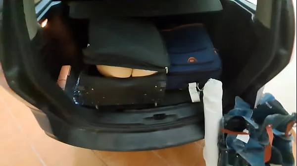 Clip ổ đĩa HD Esposa se esconde en una bolsa de viaje y recibe una corrida anal interna del mejor amigo de su marido