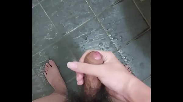 HD Cum before taking a shower-drevklip