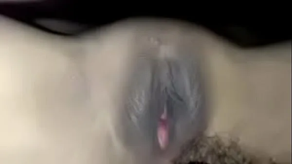 HD Licking a beautiful girl's pussy and then using his cock to fuck her clit until he cums in her wet clit. Seeing it makes the cock feel so good. Playing with the hard cock doesn't stop her from sucking the cock, sucking the dick very well, cummin Klip pemacu
