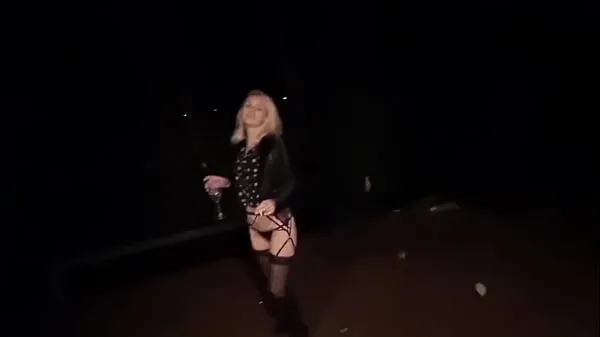 مقاطع محرك الأقراص عالية الدقة My sexy wife Alexis does strip dance before sex
