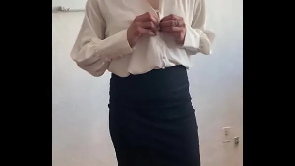 Posnetki pogona HD STUDENT FUCKS his TEACHER in the CLASSROOM! Shall I tell you an ANECDOTE? I FUCKED MY TEACHER VERO in the Classroom When She Was Teaching Me! She is a very RICH MEXICAN MILF! PART 2