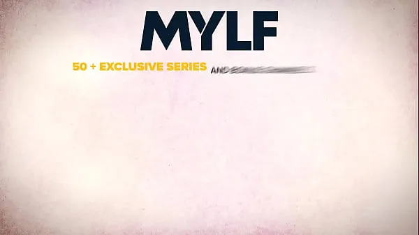 高清Blonde Nurse Gets Caught Shoplifting Medical Supplies - Shoplyfter MYLF驱动器剪辑