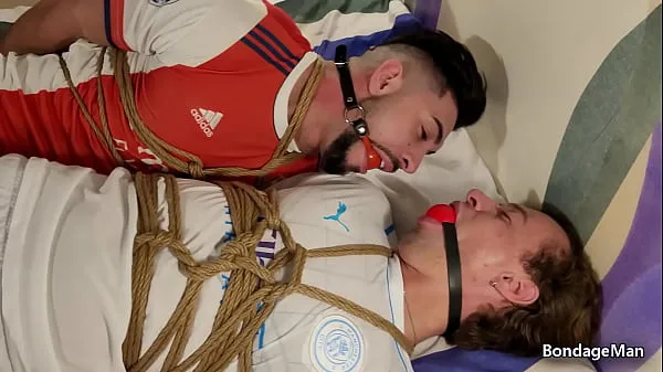 HD Several brazilian guys bound and gagged from Bondageman now available here in XVideos. Enjoy handsome guys in bondage and struggling and moaning a lot for escape Klip pemacu