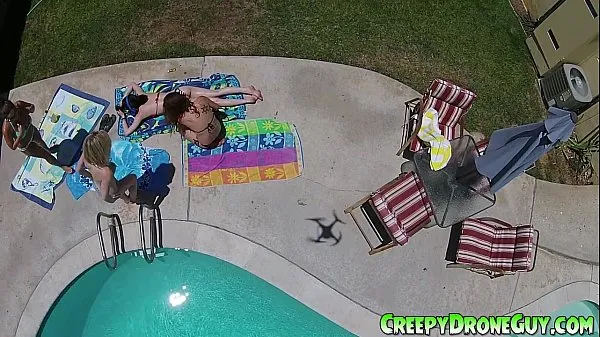 HD Chicks gets filmed by a drone guy schijfclips